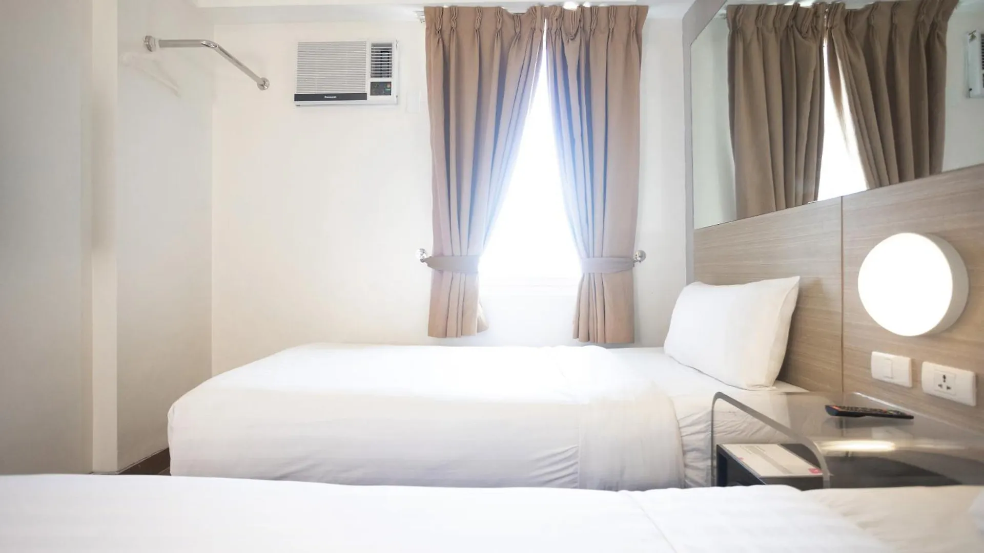 Hotel Red Planet Makati Avenue Manila Makati City